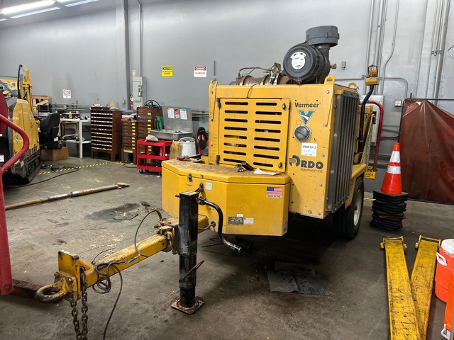 2015 Vermeer BC1800XL Tow-Behind Wood Chipper (Inoperable)