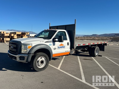 2016 Ford F-550 B20 4x2 Camion à plateau basculant