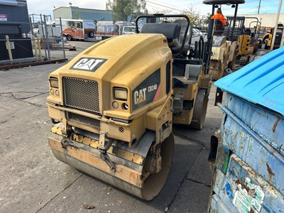 2015 Cat CB24B Double Drum Roller