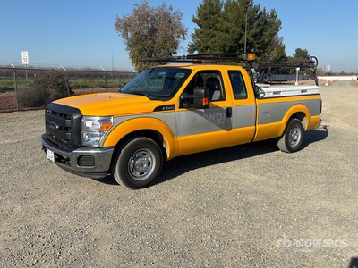 2014 Ford F-250 XL 4x2 Extended Cab Pickup