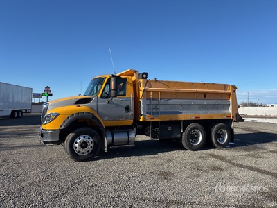 2014 International 7600 6x4 Camion à benne basculante D/E