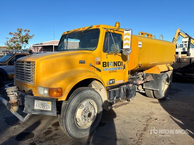 1993 International 4900 4x2 Autocarro per acqua