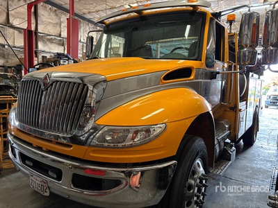 2017 International 4400 4x2 Service Truck