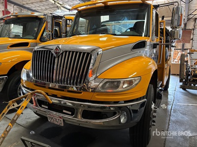 2015 International 4400 4x2 Service Truck