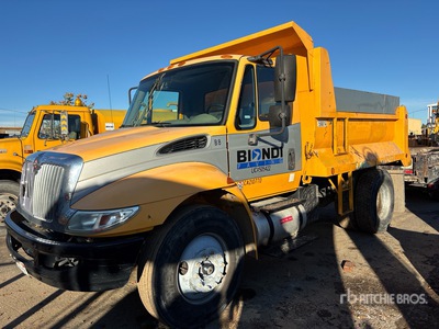2012 International 4300 4x2 S/A Dump Truck