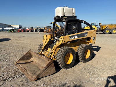 2005 John Deere 328 を見 Skid-Steer Loader