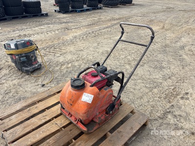 2012 Mikasa MVC88VGH Vibratory Plate Compactor