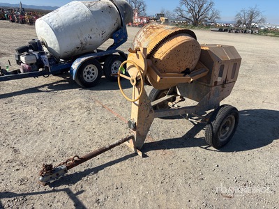 2001 Portable Concrete Mixer