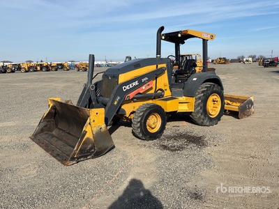 2017 John Deere 210L 4x4 Cargadora para trabajos de jardinería