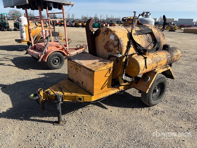 1994 Diamond-Bilt S/A Asphalt Tank Trailer