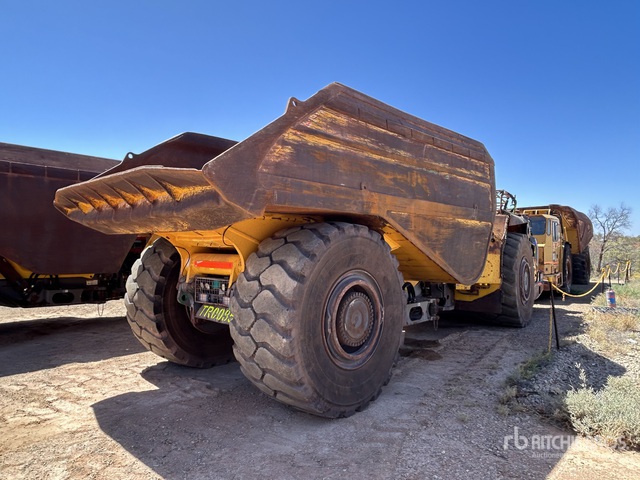 photos & videos