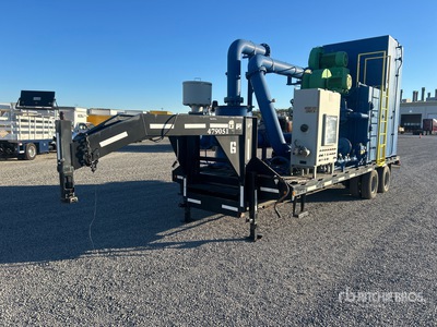 2010 Big Tex Mixing pump