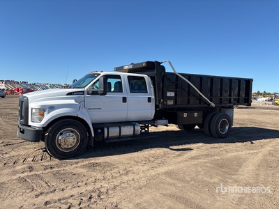 2016 Ford F-750 4x2 Crew Cab S/A Dump Truck