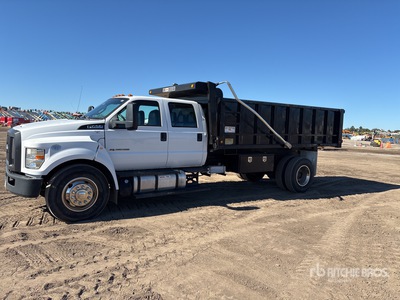 2016 Ford F-750 4x2 Crew Cab S/A Dump Truck