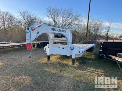2025 PJ LD322 32 ft T/A Gooseneck Equipment Trailer