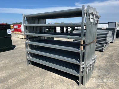 Quantity of (25) BYT 2.1 m x 1.8 m Galvanized パネル (Unused)