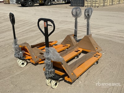 Quantity of (4) Hydraulic Vérins de châssis (Unused)