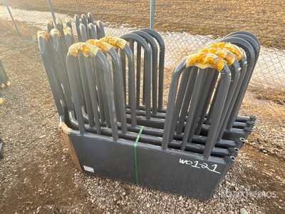 Quantity of (2) 2026 BYT HDTBF45 HD Tombstone Bale Mélangeur d'aliments pour animaux (Unused)