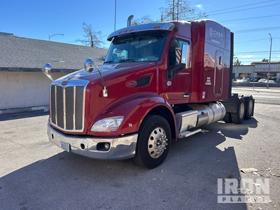 2019 Peterbilt 579 6x4 3- Achs Sattelzugmaschine mit Schlafkabine (Inoperable)