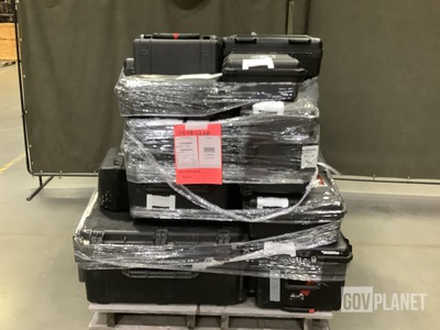 (17) Assorted Storage Cases