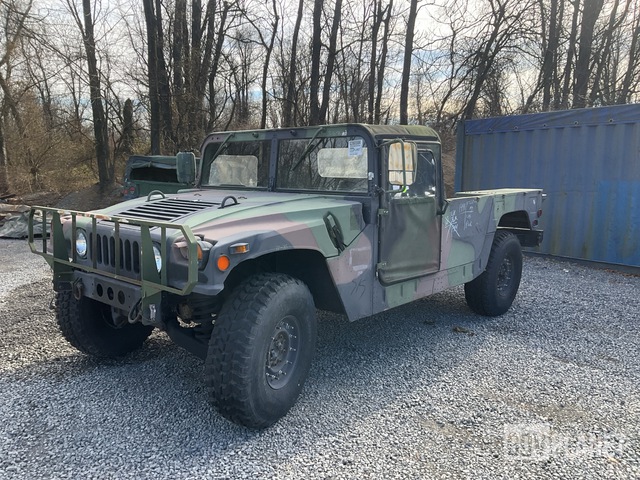1990 AM General M1097 HMMWV 2 Door Soft Top w/Truck Body