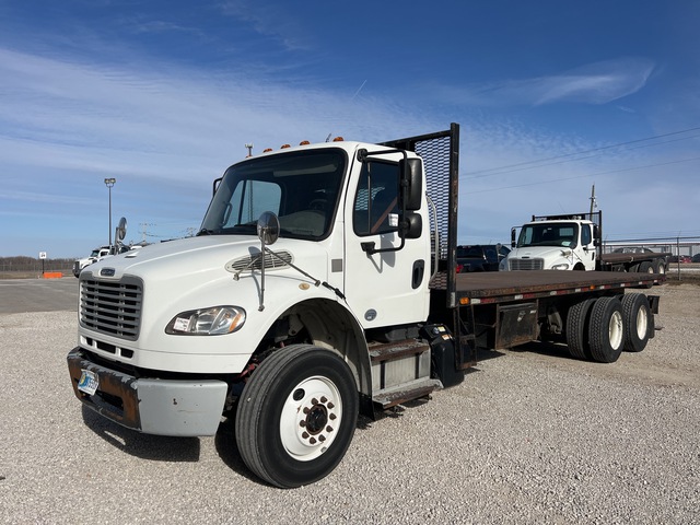 2015 Freightliner M2 106 6x4 Flatbed Truck