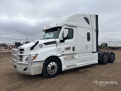 Freightliner Cascadia 126 6x4 Ciągnik siodłowy T/A z kabiną sypialną