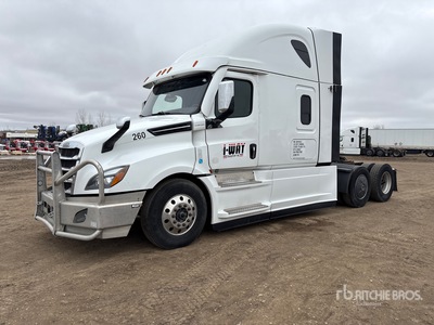 Freightliner Cascadia 126 6x4 T/A Sleeper Truck Tractor