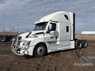 Freightliner Cascadia 126 6x4 T/A Sleeper Truck Tractor