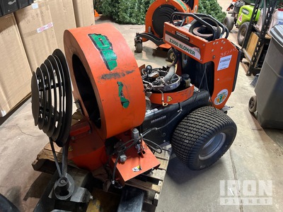 Billy Goat Z3000 4x2 Ride-On Leaf Blower