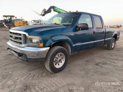 2000 Ford F-350 XLT 4x4 Crew Cab Pickup