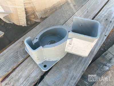 (29) Mounting Plates