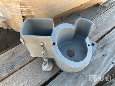 (29) Mounting Plates