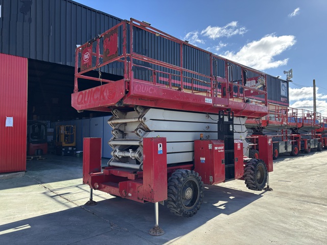 2019 MEC 6092RT 4x4 Diesel Scissor Lift