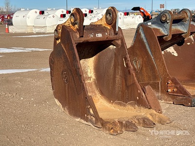 36 in Excavator Bucket