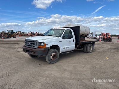 1999 Ford F-450 4x2 Flachtanklastzug