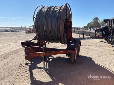 2000 S & L Turntable Reel Trailer