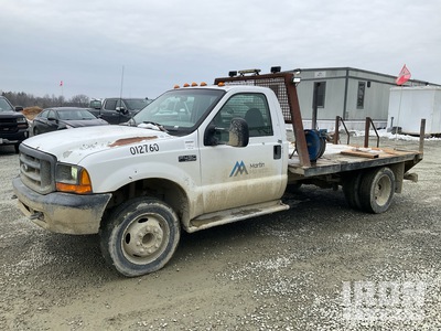 2001 Ford F-450 4x2 Flatbed Truck