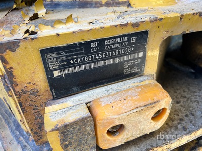 2018 Cat 745 Knickgelenkter Muldenkipper