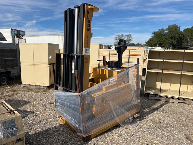 Big Joe PDC 25-194 Electric Stacker