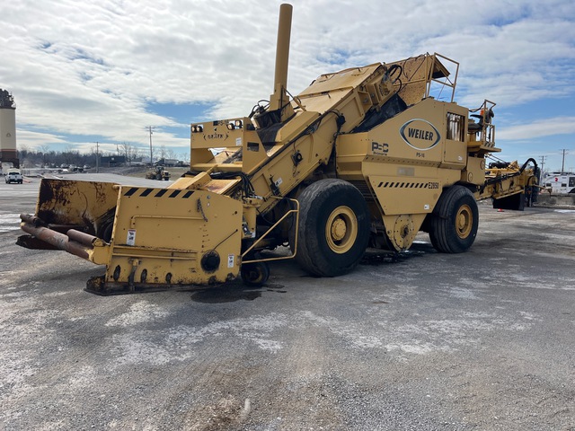 Weiler E2850 Wheel Asphalt Transfer Machine