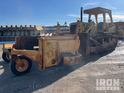 CAT D7F Bouteur sur chenilles