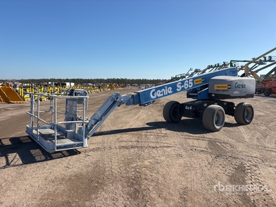 2015 Genie S-65 4WD Diesel Telescopic Boom Lift