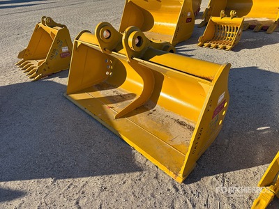 2024 Teran BKT32072CLN 72 in Cleanup Excavator Bucket - Fits CAT 320/319D/320D (Unused)