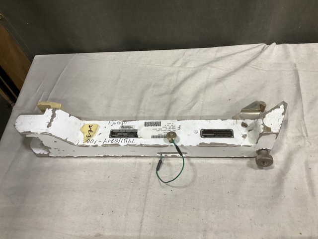 (2) Boeing 74D110214-1001 Ground Handling Equipment Adapters