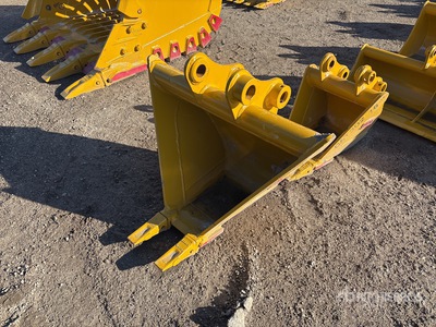 Teran BKT30331TRAPEZ 31 in V-Ditching Excavator Bucket - Fits Cat 303 (Unused)