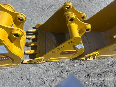 Teran BKT30424 24 in Baggerlöffel - Fits Cat 304 (Unused)