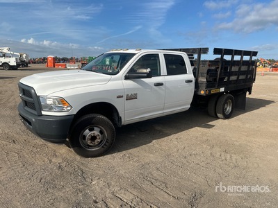 2015 Ram 3500 4x2 Crew Cab Flatbed Truck