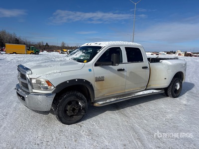 2014 Ram 3500 4x4 Crew Cab Pickup