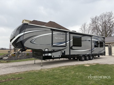 2017 Jayco 425 42 ft Tri/A Travel Trailer